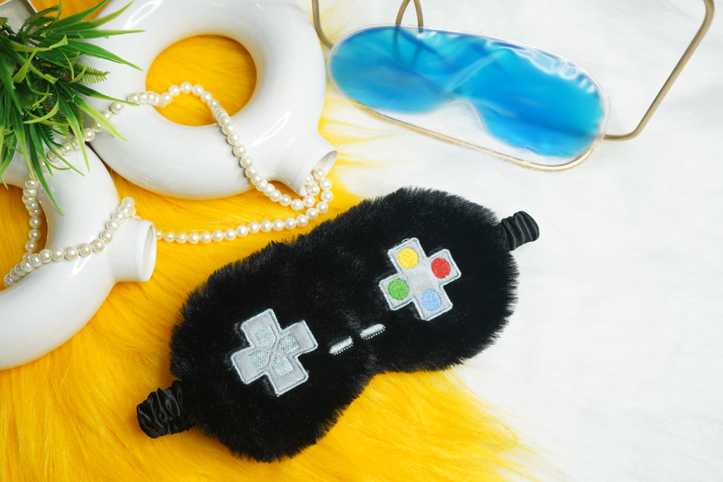 Devil Puff + Remote Gel Eye Mask